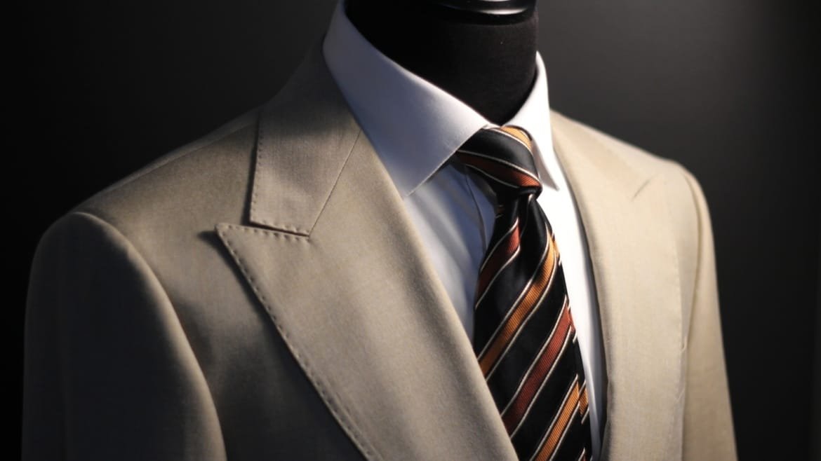 Suits Corporate Elegance: A Guide to Business Suits