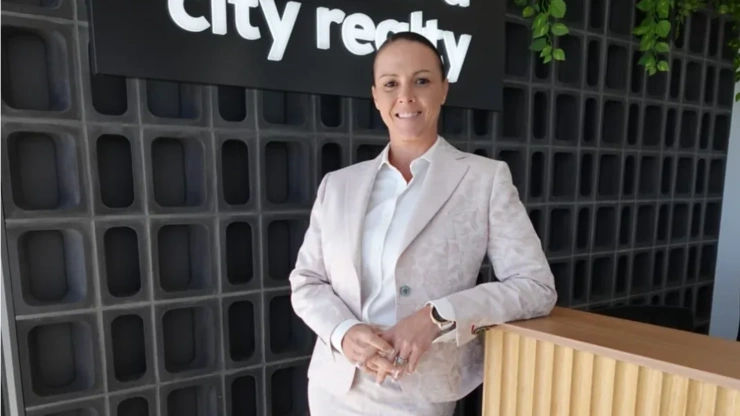 Discover Brisbane’s Finest Women’s Suits | Tailored just for you