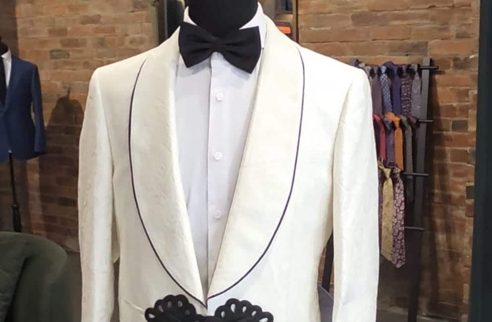 Custom Wedding Suits in Brisbane: Create your Perfect Tuxedo at Weyridges now
