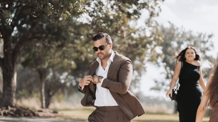 Styling Tips for Wearing Brown Suits in 2026