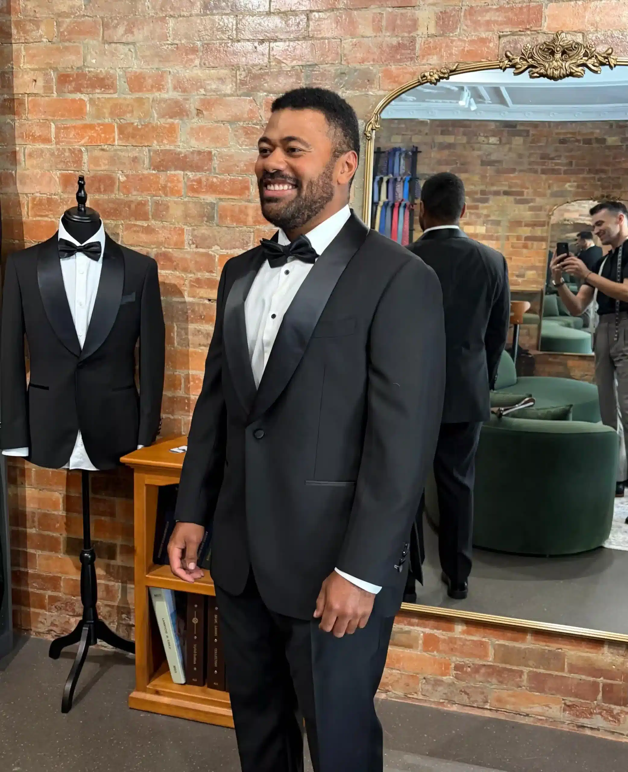Black-tie wedding tuxedo styling by Weyridges